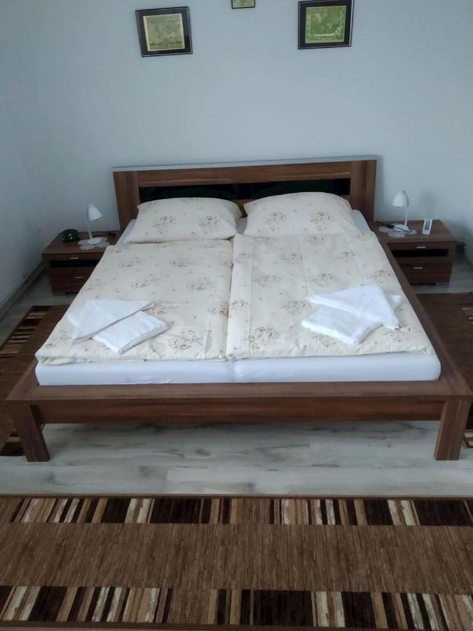 Villa Dom Stefany à Spišské Podhradie Extérieur photo